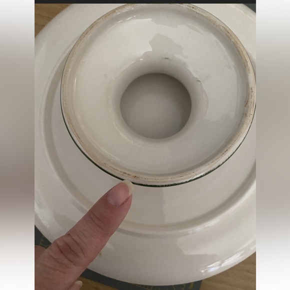 Vintage ceramic cake platter / cupcake display / pedestal dish - Picture 10 of 10